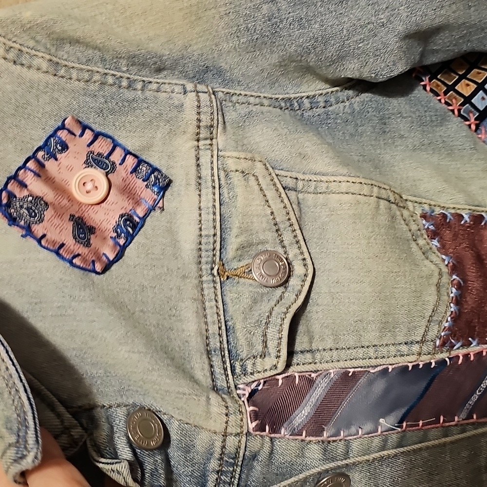 UPCYCLED DENIM JACKET - Picture 5 of 13